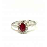 Ring with 6 x 4 ruby ​​and diamonds